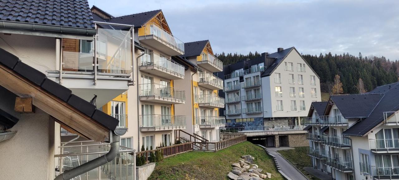 Apartament Stubai 3 Czarna Gora Sienna  Exterior photo